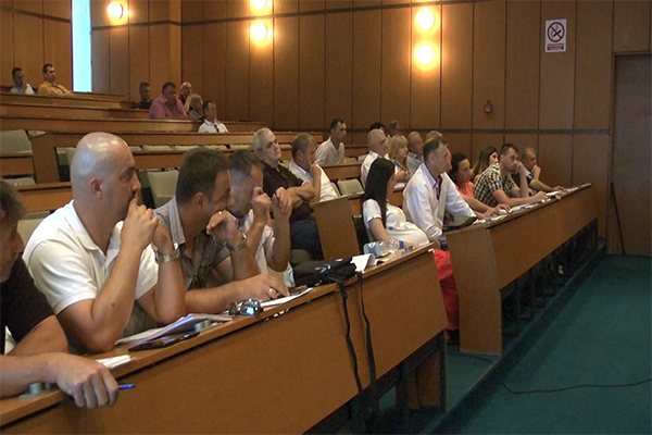Bogosav Belić i Slađana Točaković novi su članovi opštinskog veća, odlučili su većinom glasova odbornici SO Kladovo