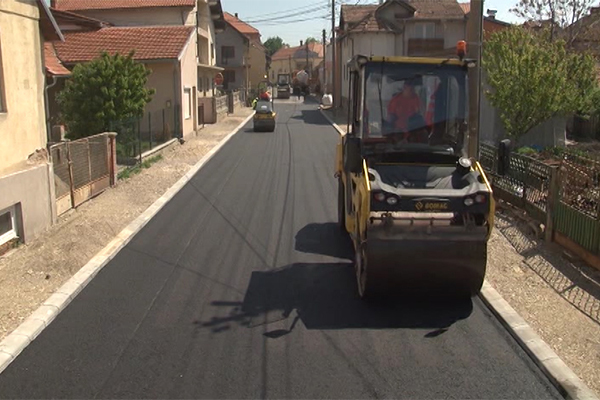 Nastavljeno asfaltiranje ulica u Negotinu