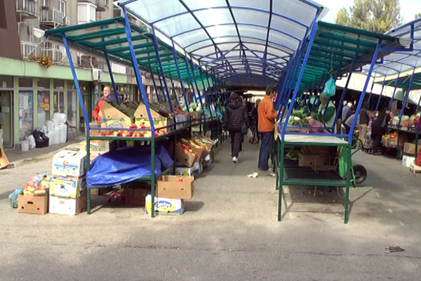 Kupci zadovoljni cenama na zaječarskoj pijaci (VIDEO)