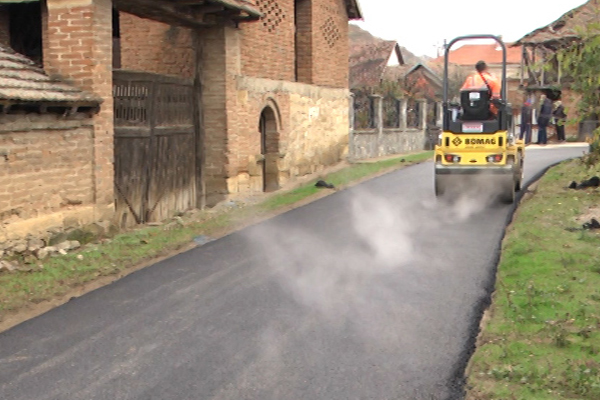U Negotinu je nastavljena kampanja asfaltiranja seoskih ulica