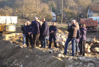 U toku su radovi na uređenju korita Vratnjanske reke