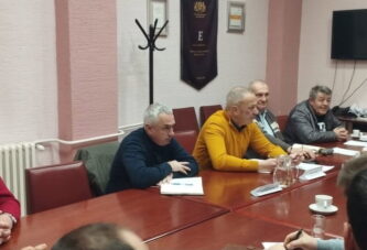 Predsednik opštine Knjaževac Milan Đokić razgovarao sa predstavnicima sela Crni Vrh i Udruženja građana „Stara planina“