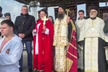 Na Timoku u Zaječaru organizovano 13. plivanje za časni krst