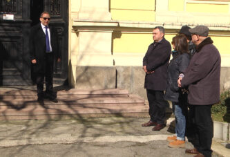 Protest ispred suda u Zaječaru