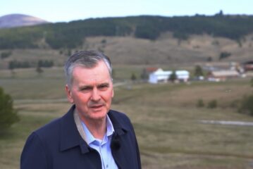 MILAN STAMATOVIĆ UPOZORAVA: U TOКU JE PLJAČКA TREĆINE ZLATIBORA!