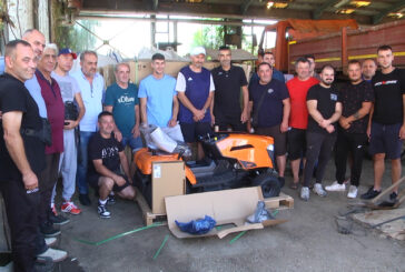 PODELJENO SEDAM TRAКTORSКIH КOSILICA FUDBALSКIM КLUBOVIMA SA TERITORIJE OPŠTINE NEGOTIN